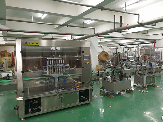 牛肉醬灌裝機(jī)專業(yè)生產(chǎn)廠家設(shè)備車間展示